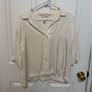 H&M Satin Short Sleeve Button Up Size M